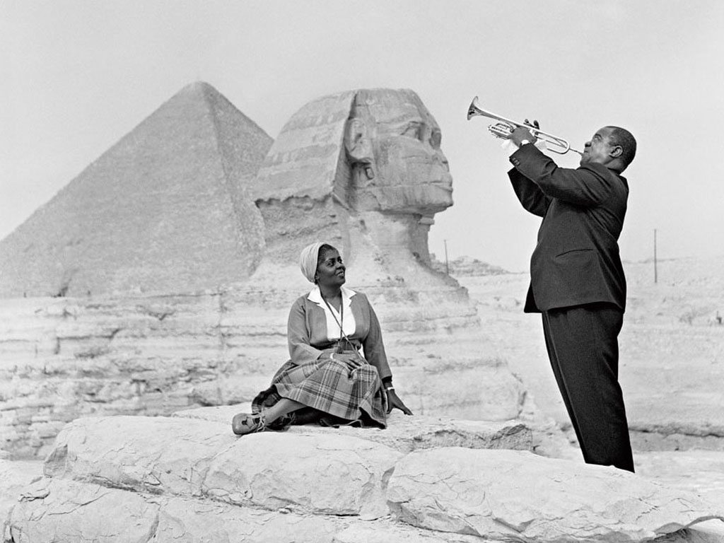 Louis-Armstrong-with-His-Wife.jpg