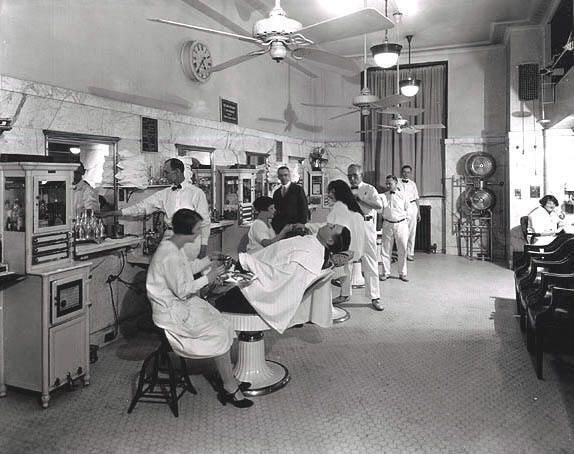 Barbershop 1920s.jpg